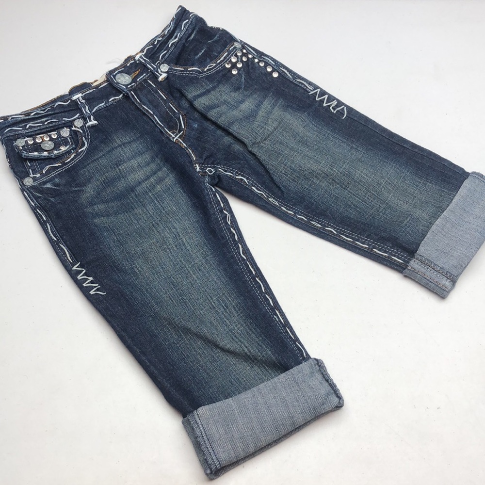 Stylish Blue Cropped Jeans